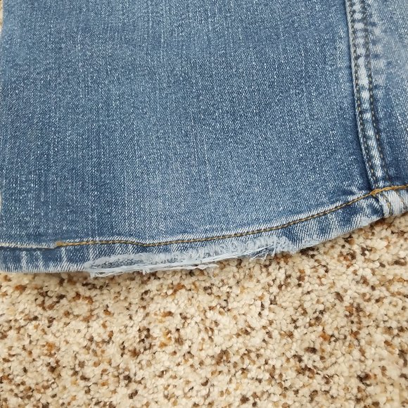 2962 Size 13j Mudd Appliqued With Quilted Flowers Flare Leg Jeans. - Picture 6 of 8